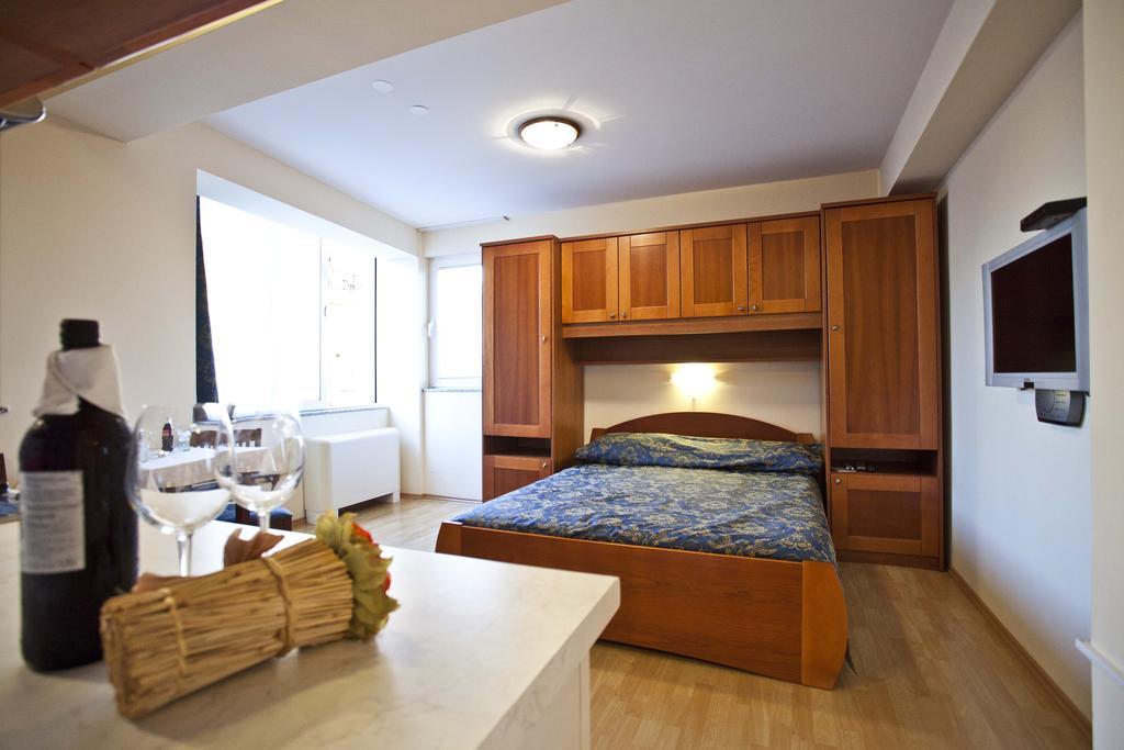 ApartHotel Bijeli Delfin Biograd Na Moru Kamer foto