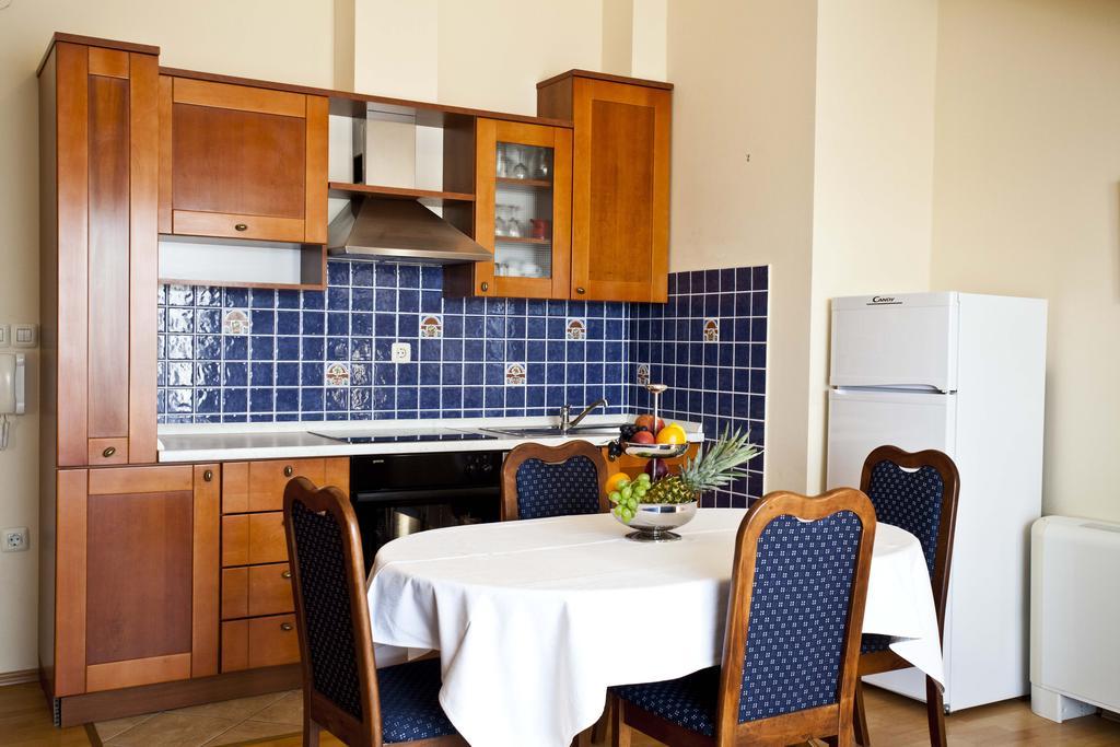 ApartHotel Bijeli Delfin Biograd Na Moru Kamer foto