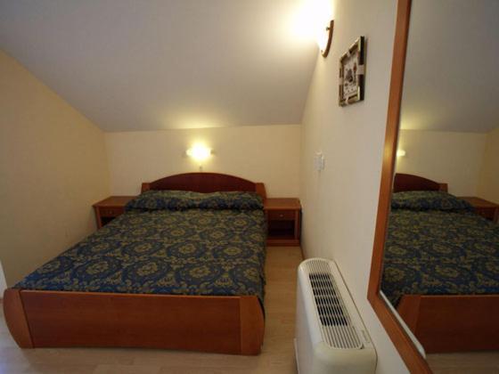 ApartHotel Bijeli Delfin Biograd Na Moru Buitenkant foto
